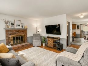 53 Century Way 53, Gardner MA 01440
