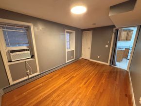 81 Cabot St 1M, Beverly MA 01915