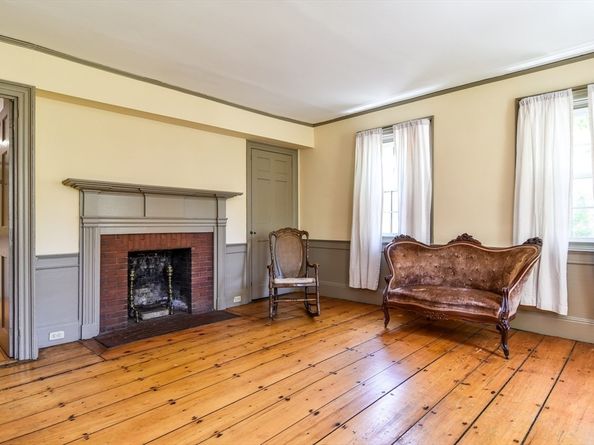 33 Grove Street, Framingham MA 01701