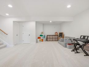 11 Winslow Ln 2, Grafton MA 01536