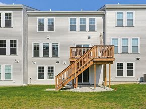 11 Winslow Ln 2, Grafton MA 01536