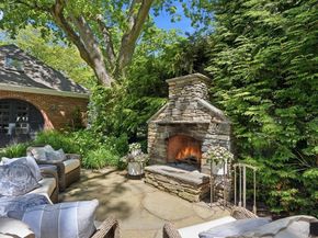 80 Hollingsworth Ave, Braintree MA 02184