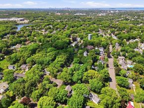 80 Hollingsworth Ave, Braintree MA 02184