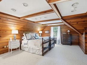 80 Hollingsworth Ave, Braintree MA 02184