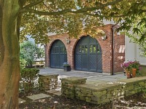 80 Hollingsworth Ave, Braintree MA 02184