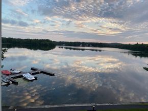 60 Pointe Rok Drive 60, Worcester MA 01604