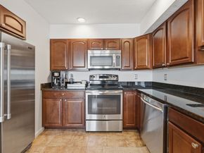 60 Pointe Rok Drive 60, Worcester MA 01604