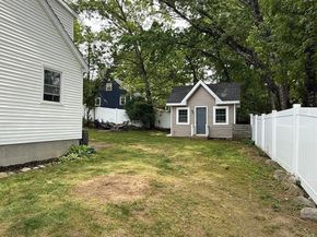 4 Robin Rd, Billerica MA 01821