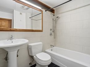 184 Rawson Rd 184, Brookline MA 02445