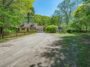 586 Turnpike St, Stoughton MA 02072