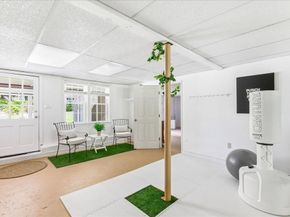8 Bridge St, Norwell MA 02061