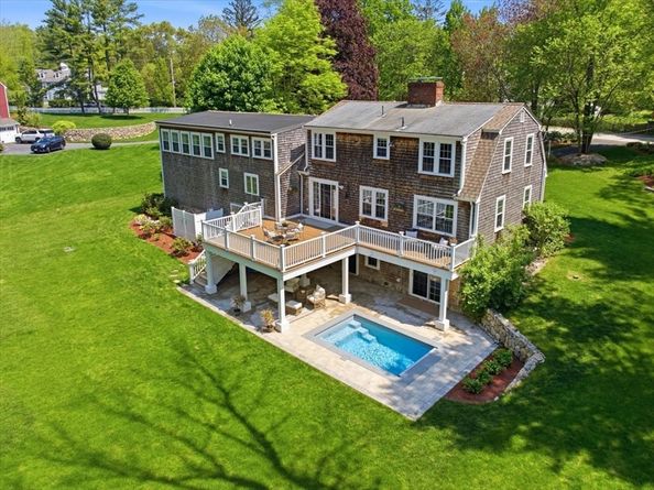 8 Bridge St, Norwell MA 02061