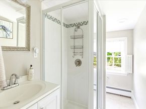 8 Bridge St, Norwell MA 02061