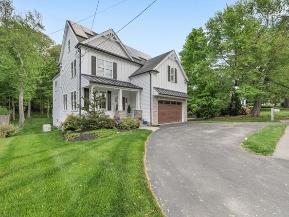456 Chestnut St, Needham MA 02492