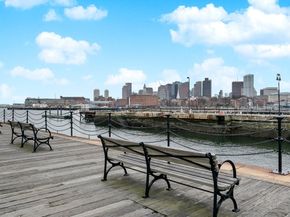 42 Eighth 3315, Boston MA 02129