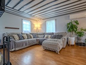 584 Dennison Dr, Southbridge MA 01550