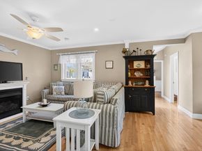 7 Sycamore St, Wareham MA 02558