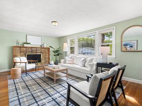 37 Old Coach Rd, Braintree MA 02184