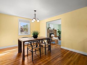 37 Old Coach Rd, Braintree MA 02184