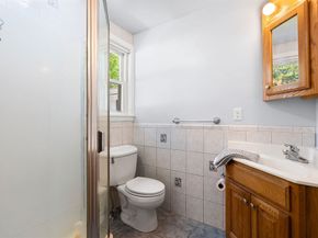 37 Old Coach Rd, Braintree MA 02184