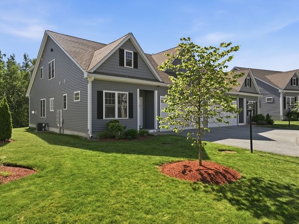 705 Southwood Lane 705, Clinton MA 01510