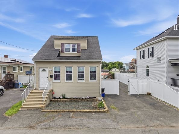 28 Houston Ave, Saugus MA 01906