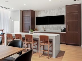 370-380 Harrison Ave 1008, Boston MA 02118