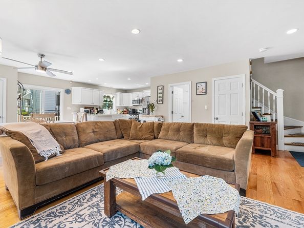 19 Laconia Ave, Saugus MA 01906