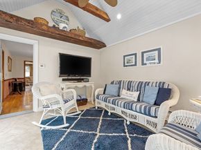 751 Washington St, Whitman MA 02382