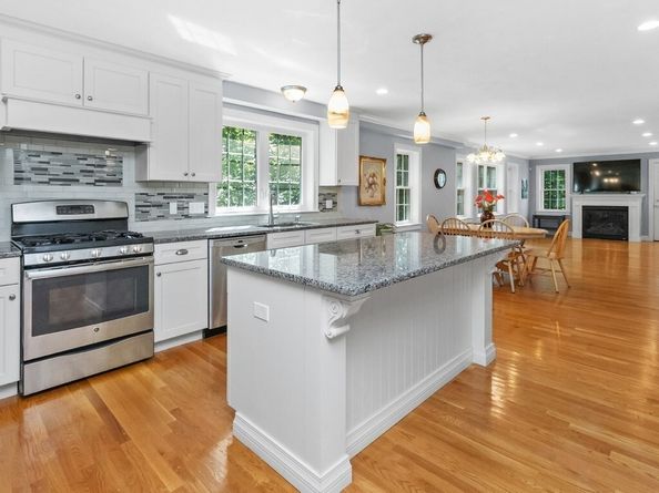 32 Lauricella Lane, Waltham MA 02452