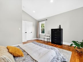 55 Banks St 2, Winthrop MA 02152
