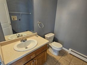 40 Merrick St A, Worcester MA 01609