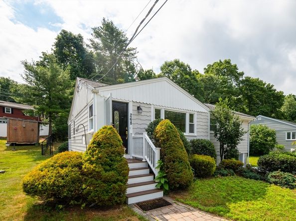 268 Lexington St, Woburn MA 01801