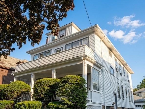 104-106 Payson Rd, Belmont MA 02478