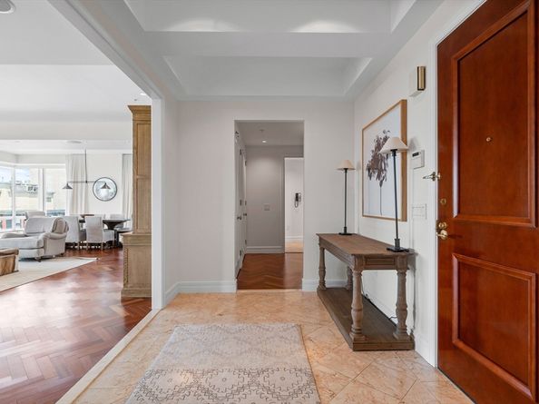 2 Avery St 19E, Boston MA 02111