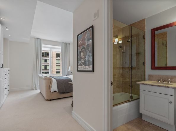 2 Avery St 19E, Boston MA 02111