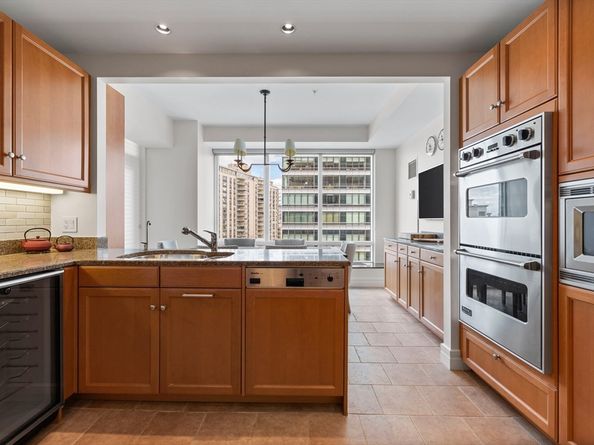 2 Avery St 19E, Boston MA 02111
