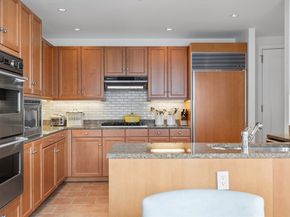 2 Avery St 19E, Boston MA 02111