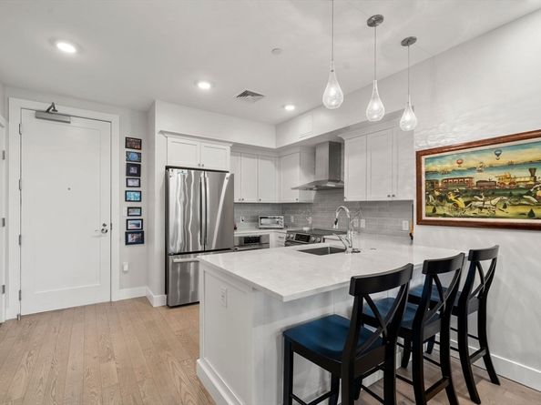 130 Broad Reach 302, Weymouth MA 02191