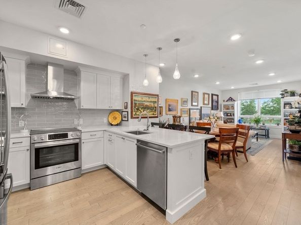 130 Broad Reach 302, Weymouth MA 02191