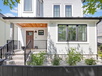 7 Newman Street