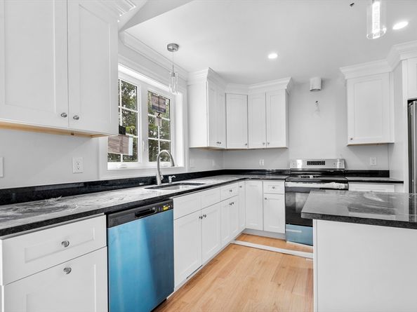 23 South St, Leicester MA 01611