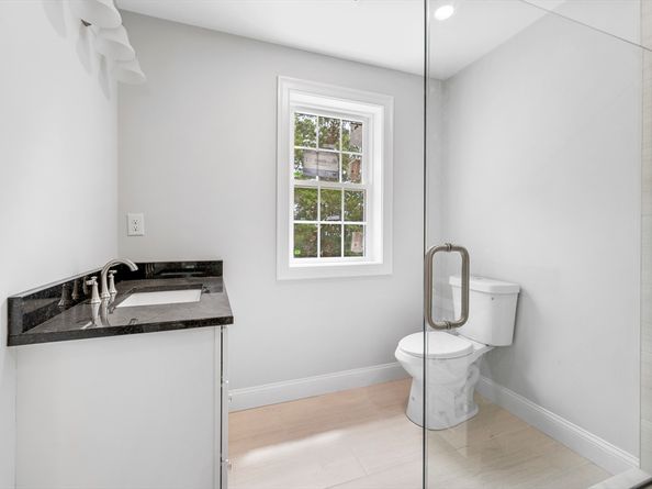23 South St, Leicester MA 01611
