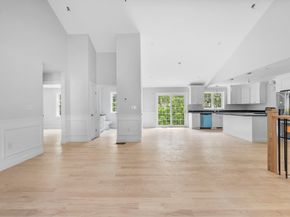 23 South St, Leicester MA 01611