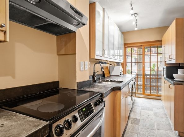 15 Concord Square 1A, Boston MA 02118