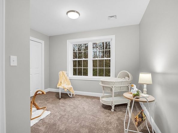 1180 Elm St Applewood, Leominster MA 01453