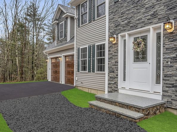 1180 Elm St Applewood, Leominster MA 01453
