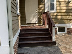 194 Auburn, Newton MA 02466