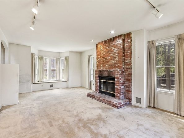 245 Elm St, North Reading MA 01864