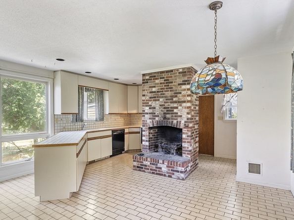 245 Elm St, North Reading MA 01864